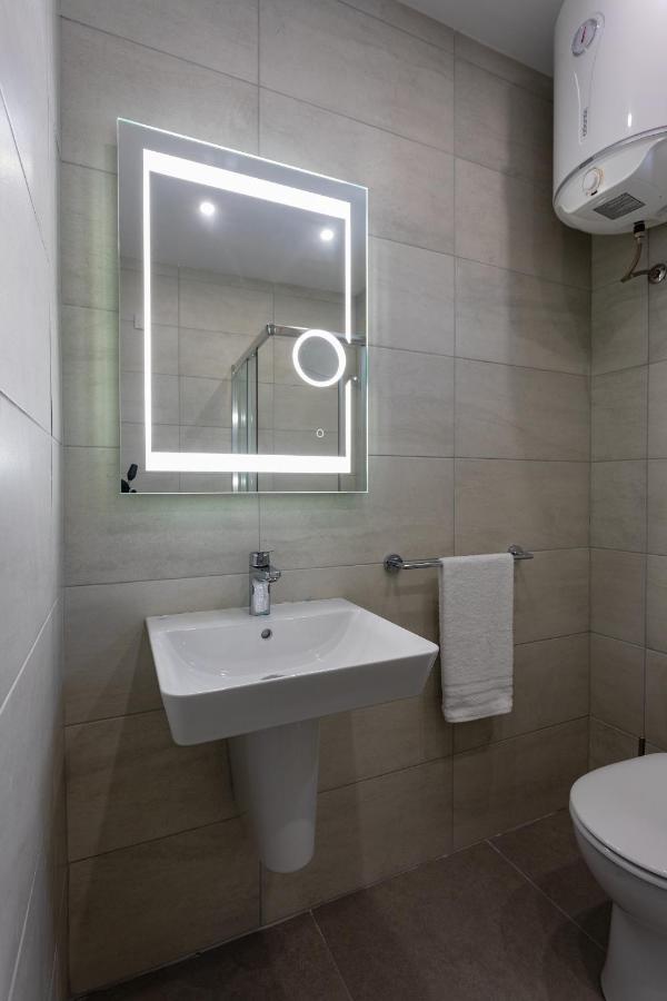 Gospa 58 - 1 Bedroom Apt บีร์เซบบูจา ภายนอก รูปภาพ